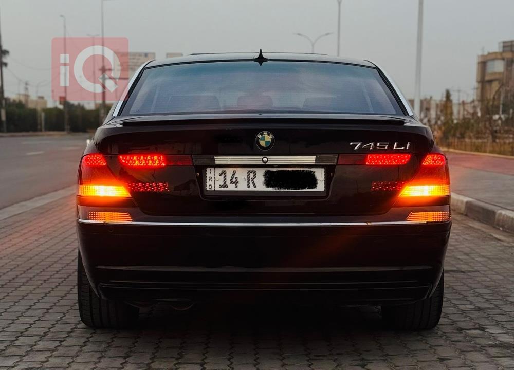 BMW 7-Series